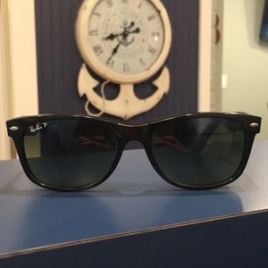 Ray Ban Black Polarized Wayfarer
